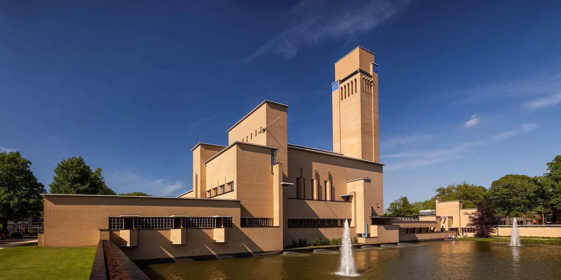 Hilversum town hall, designed by architect Dudok
