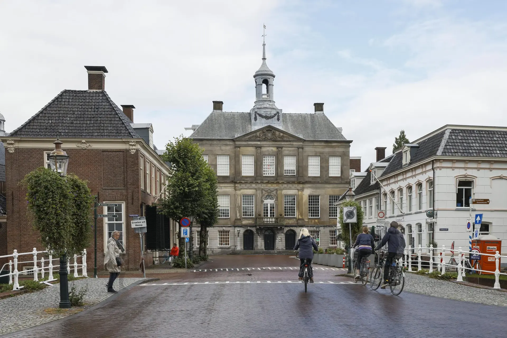 Het oude stadhuis van Weesp