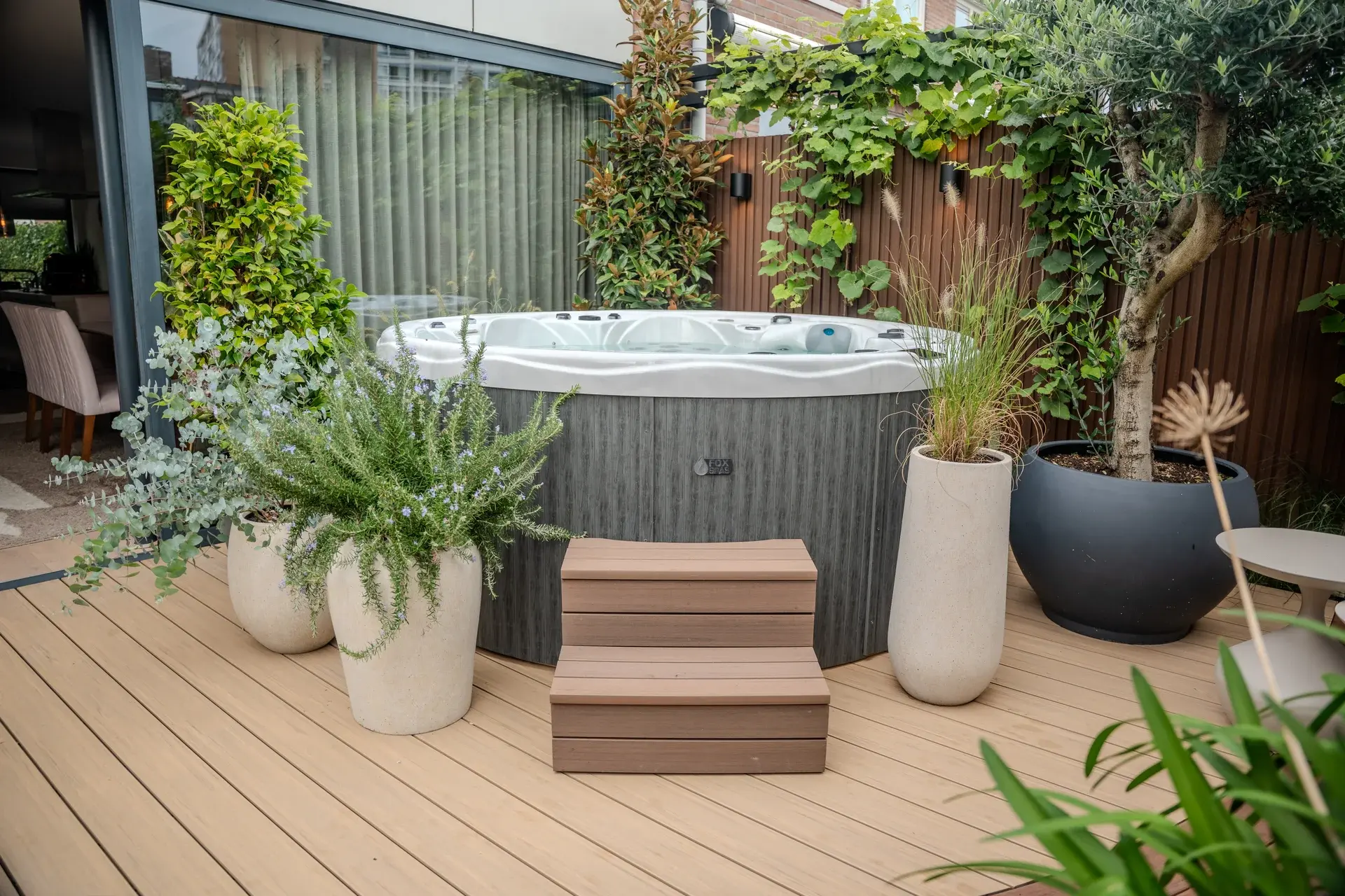 The Fox Cosmos on the Kerama decking