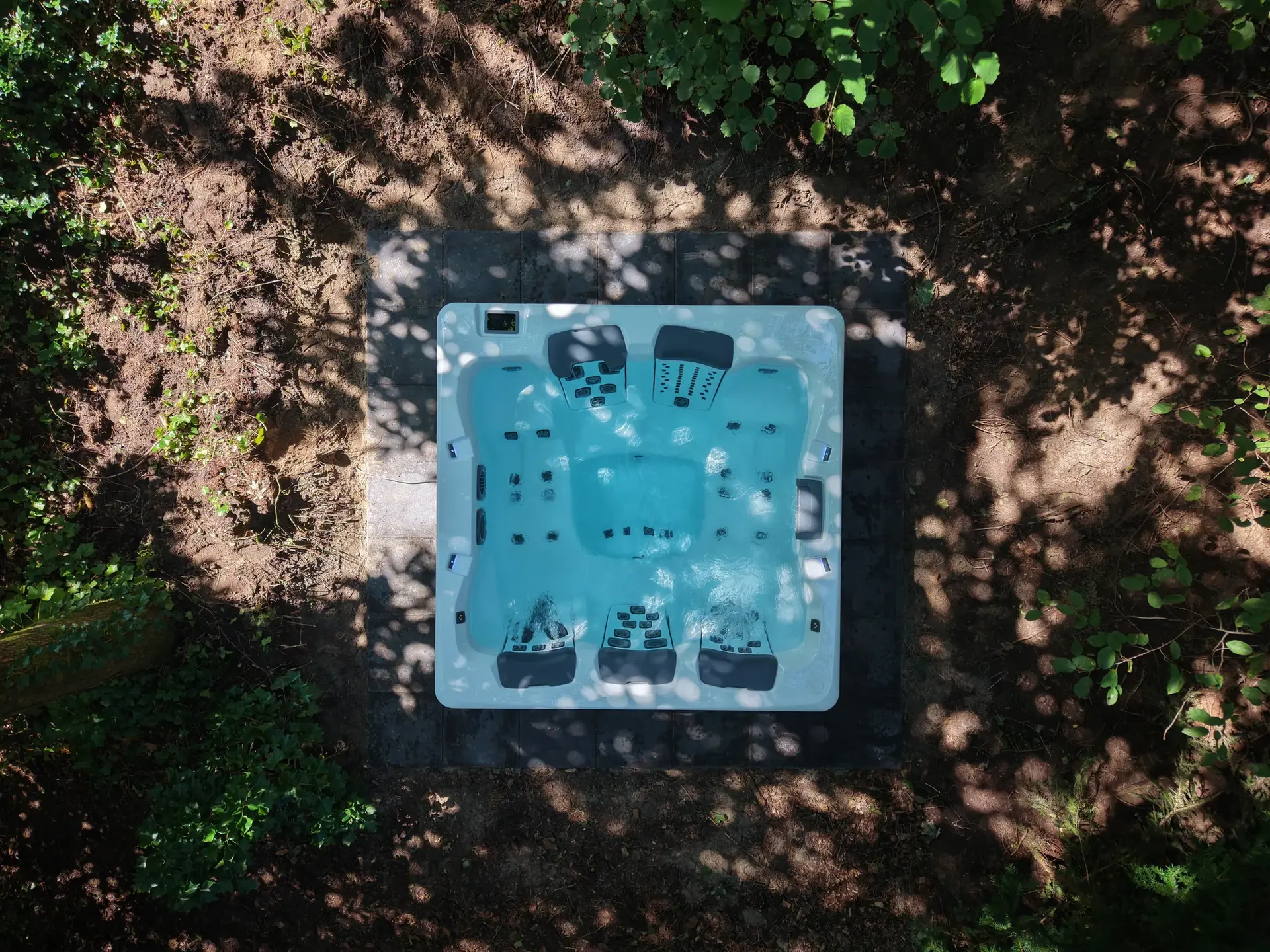 De groene omgeving van bovenaf